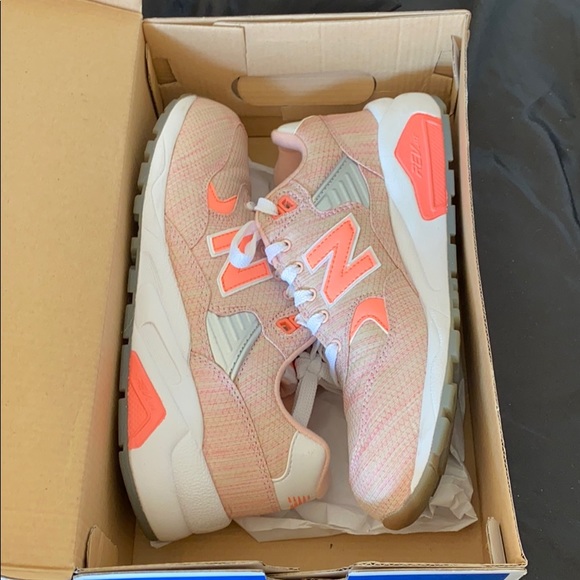 Coral New Balance Runner - Picture 1 of 4